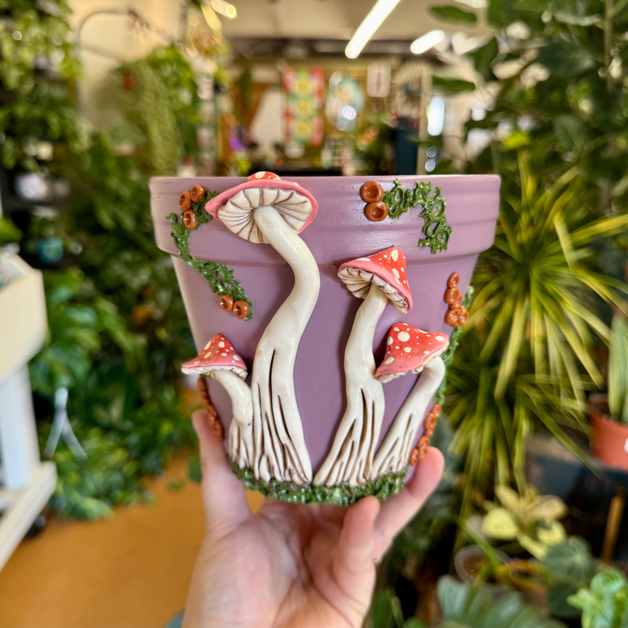 6" Mushie Pot: Purple w/ Red-Pink Ombre Mushies