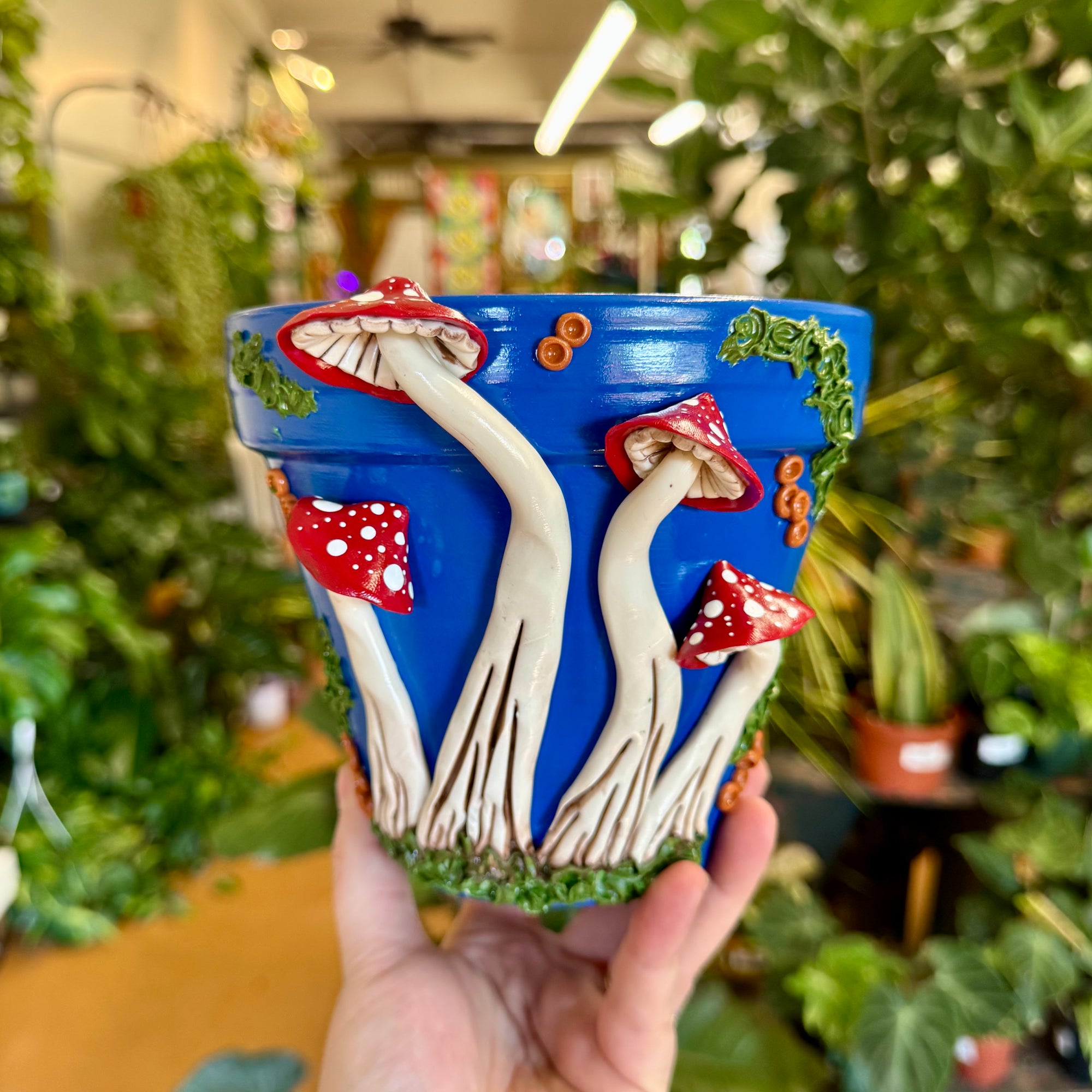 6" Mushie Pot: Blue w/ Red Mushies